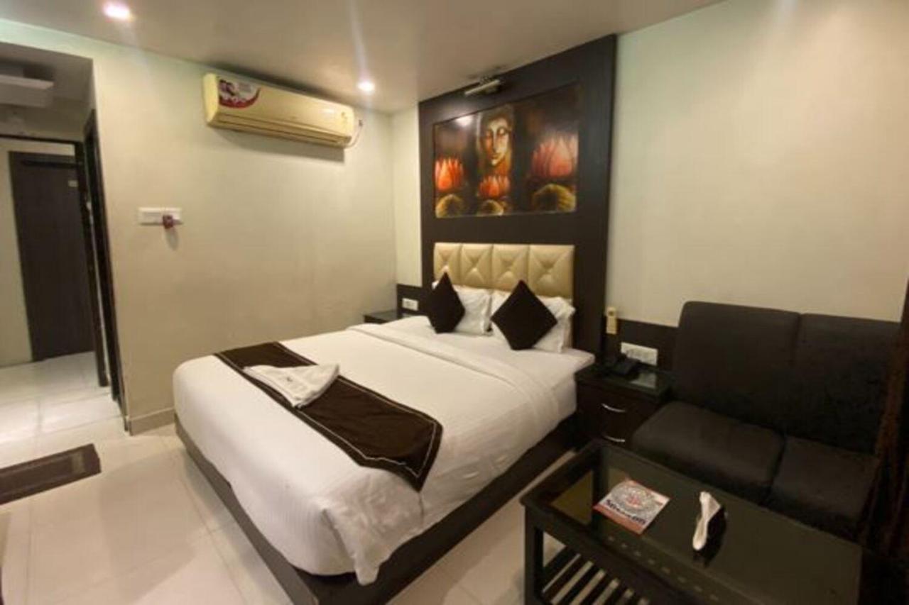 Sheldon Hotel Kalkutta Exterior foto